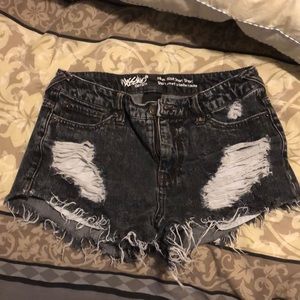 High waited distressed short shorts